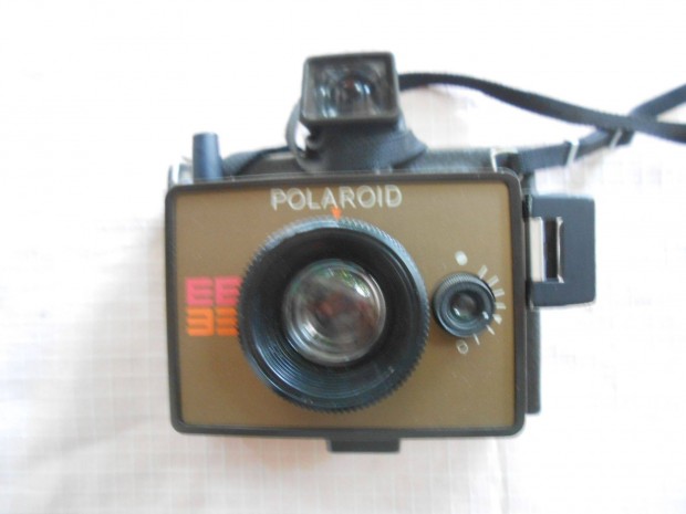 Polaroid EE 33 s villan