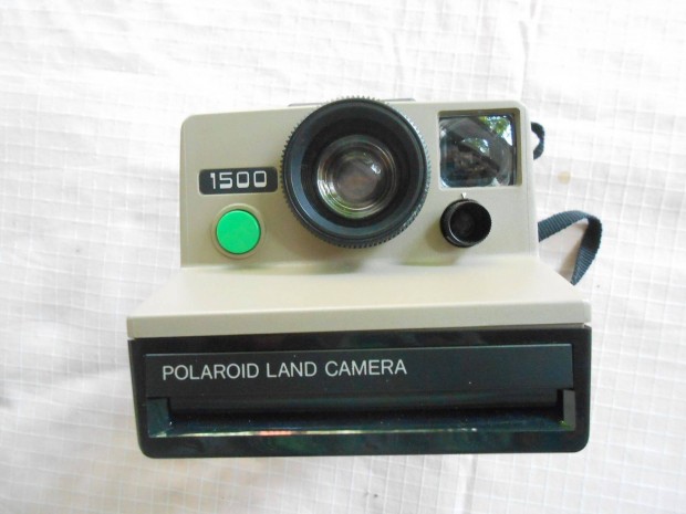 Polaroid Land Camera 1500 s villan