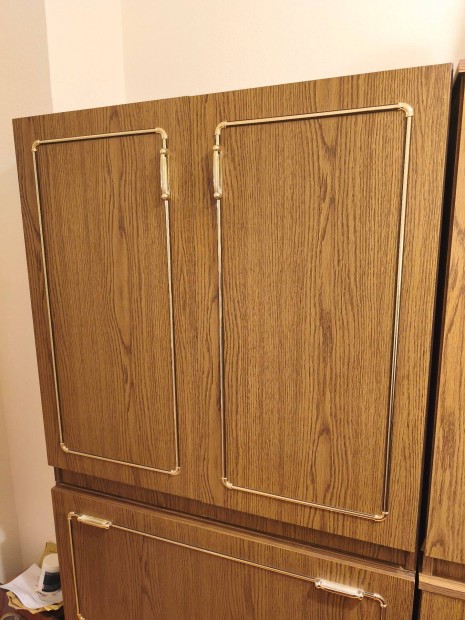 Polcos, rakod�s gardrob szekr�nyek