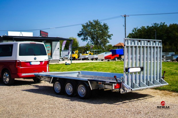Polgáron Új Martz Bau 3500 kg gépszállító utánfutó akció 2.599.000 Ft