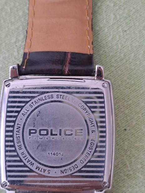 Police frfi karra elad. Gyr 