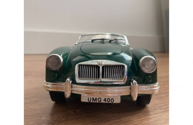 Polistil MG A Twin Cam 1/16 modellaut