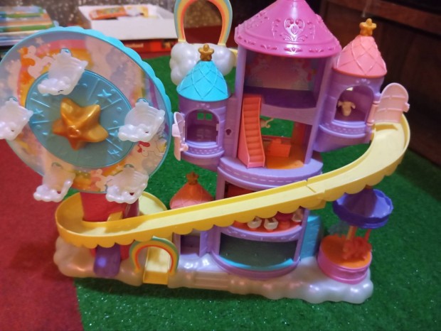 Polly pocket kastly 