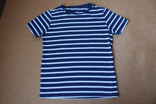 Póló 9-10 éves kisfiúnak H&M