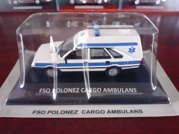 Polonez cargo ambulans FSO kisauto modell 1/43 Elad