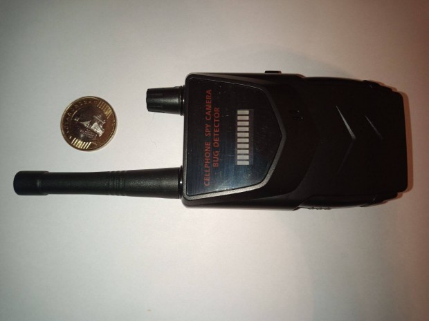 Poloska keres, GPS RF kmkamera rdijel forrs detektor Akinek vann