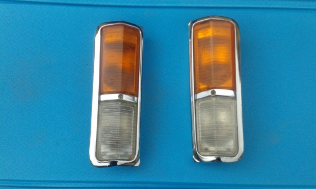 Polski Fiat 125 eredeti gy�ri �s �j els� ir�nyjelz�k