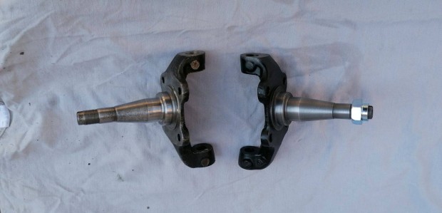 Polski Fiat 125 eredeti gy�ri �s �j els� tengelycsonk