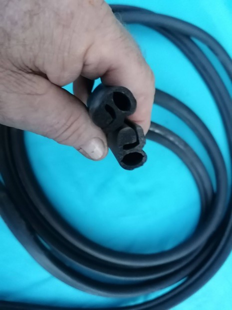 Polski Fiat 125 �s m�s Fiat modellekhez eredeti gy�ri Csomi szigetel�s