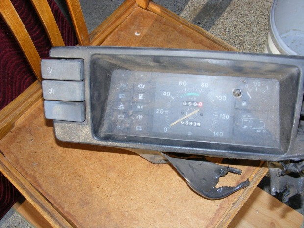 Polski Fiat 126 kispolszki műszerfal