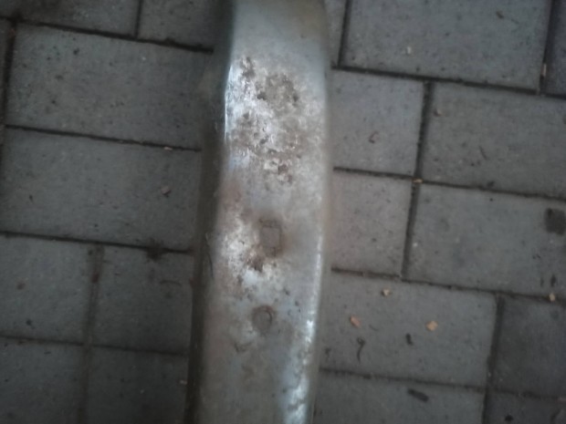 Polski Fiat 126 króm lökhárító