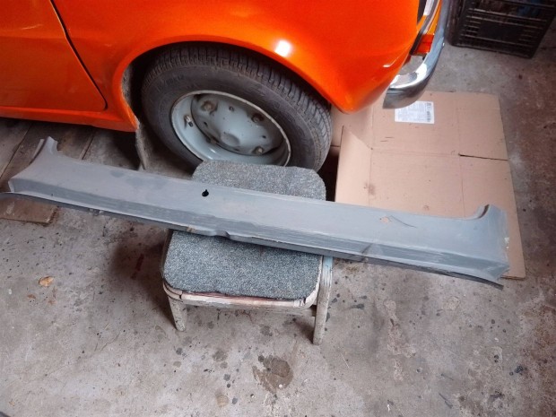 Polski Fiat 126 szélvédő keret javító elem eladó