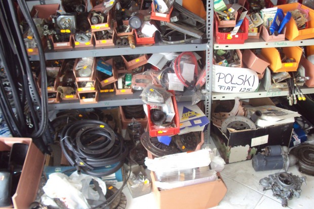 Polski Fiat csaldhoz j alkatrszek eladk!