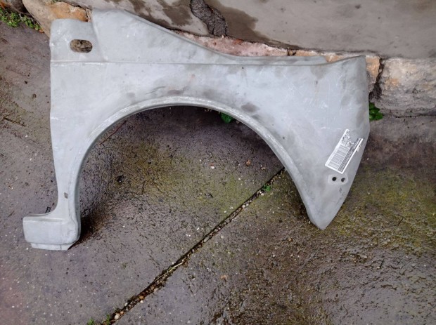 Polski fiat 126p sárvédő jobb első