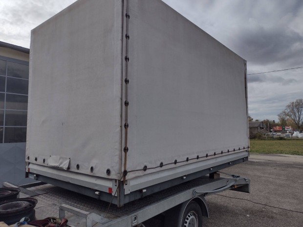 Ponyvs felptmny elad