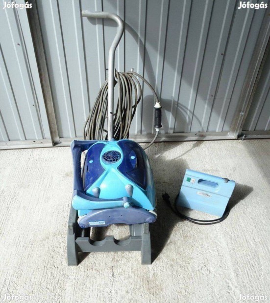 Poolsana automata medence porszívó robot takarító tisztító