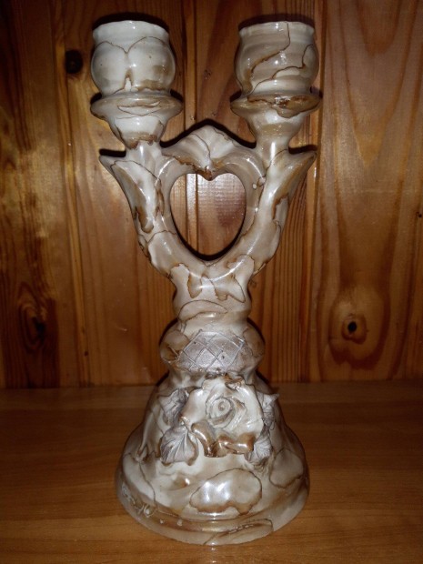 Porceln 2 g gyertyatart 22 cm magas virg dsztssel