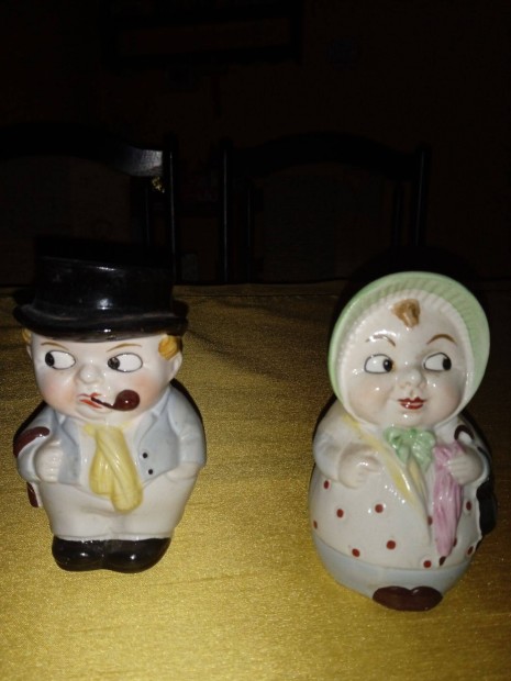 Porceln GDR figurk, s s bors szr