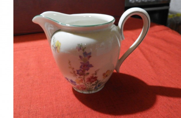 Porcelán - C. T. (Carl) Tielsch Altwasser kiöntő (1934-45)