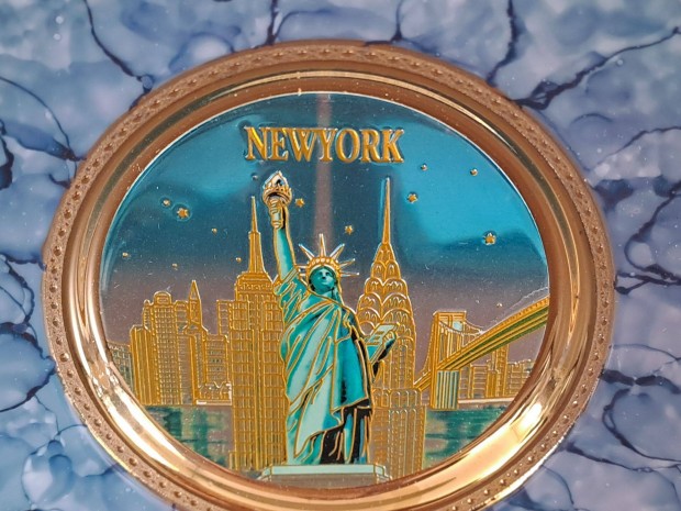 Porceln aranyozott disztses Chocin dsztnyr New York