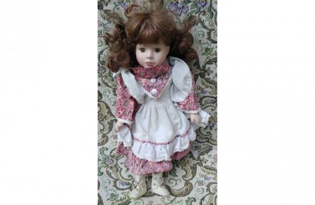 Porcelán fejű baba 40 cm / porcelánbaba
