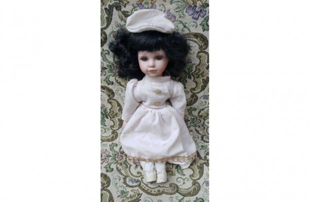 Porcelán fejű baba 40 cm / porcelánbaba