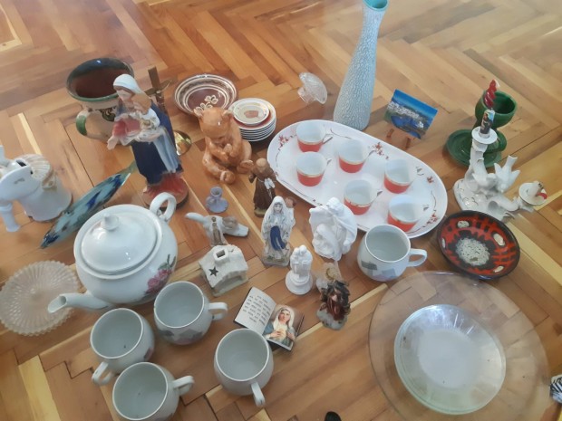 Porceln hagyatk rgisg jzuska kegytrgy gyertyatart teskszlet