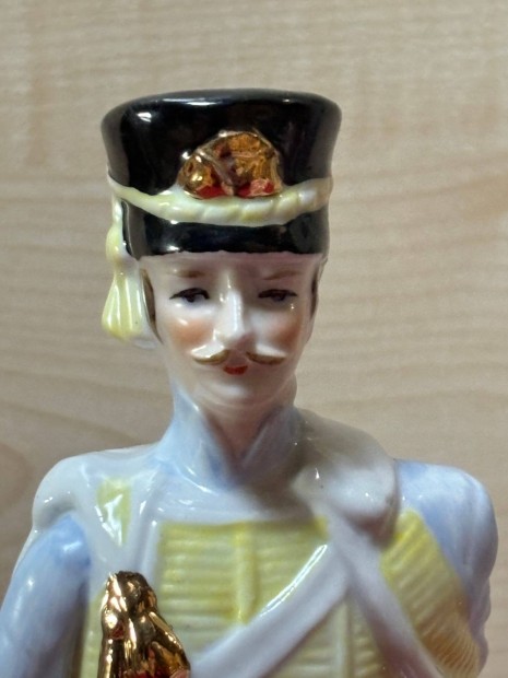 Porceln katona figura, dsztrgy, nipp