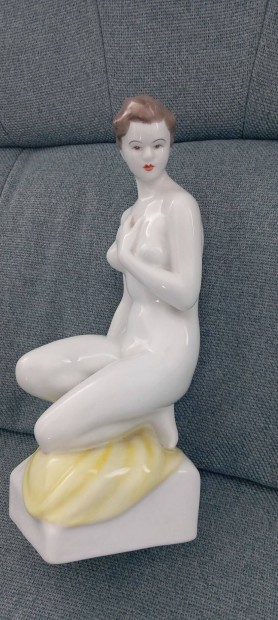 Porcelán kézzel festett nő