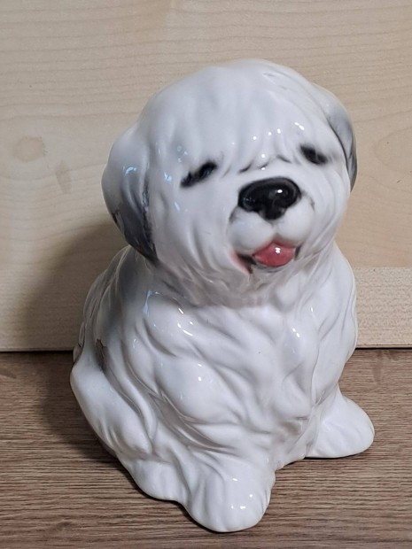 Porceln kutya figura, dsztrgy