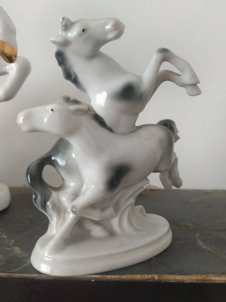 Porcelán ló szobor, ágaskodó porcelán lovak.0D381 Jelzett Bock-Wallend
