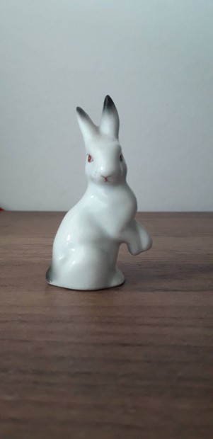 Porceln nyl figura.