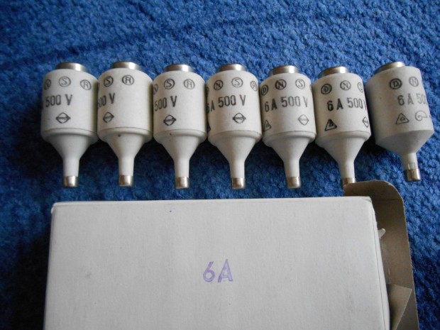 Porcelán olvadóbiztosítékok 6A