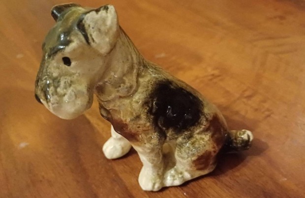 Porceln terrier kutyus