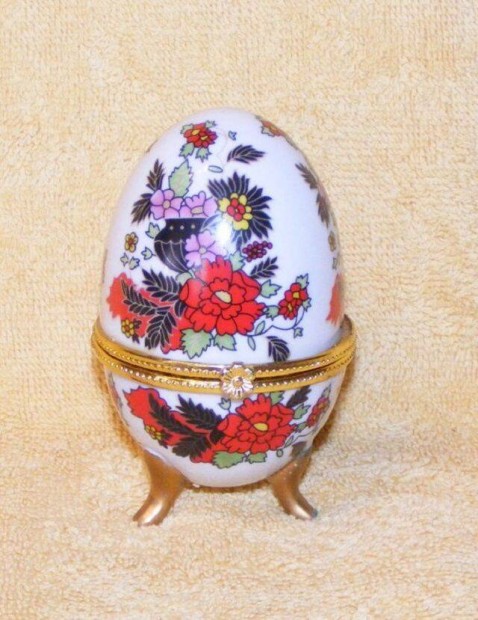 Porcelán tojás bonbonier, dobozka