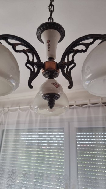 Porcelánbetétes rézcsillár