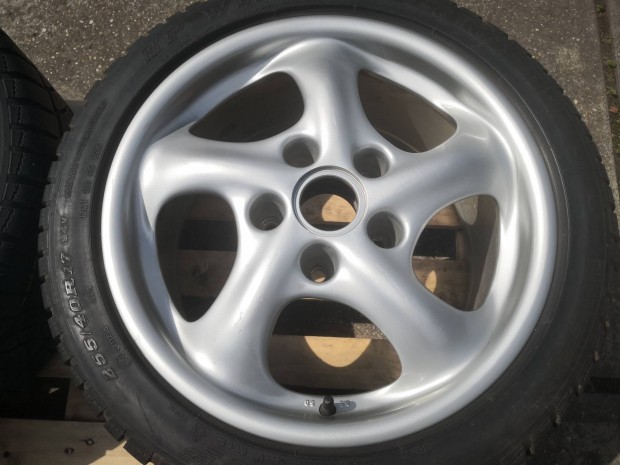 Porsche 17-es kétszéles gyári alufelnik 5x130