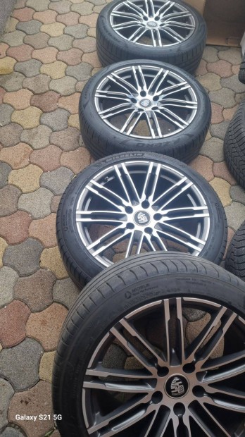 Porsche 5x130 R20 Taycan Cayenne 911 991 Panamera alufelni garnit�ra
