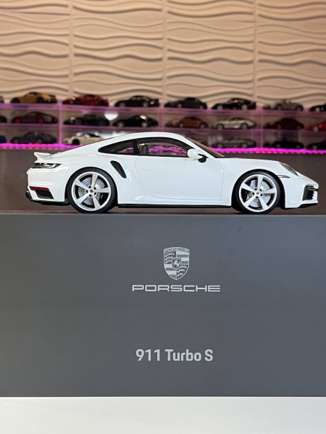 Porsche 911 992 Turbo S Minichamps 18 j - WAP