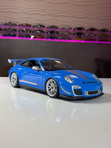 Porsche 911 997.2 GT3 RS 4.0 (1:18)