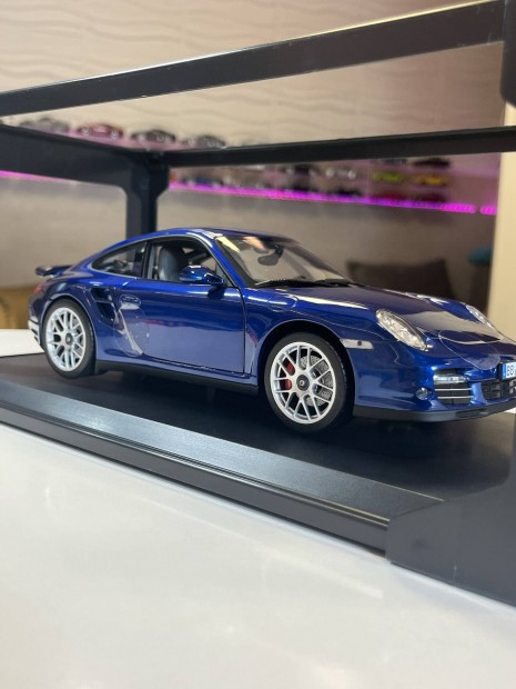 Porsche 911 997.2 Turbo Norev 1:18