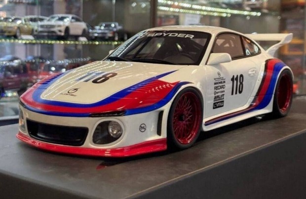 Porsche 911 997 Old & New Body Kit Martini 2010 1:18 GT-Spirit GT796