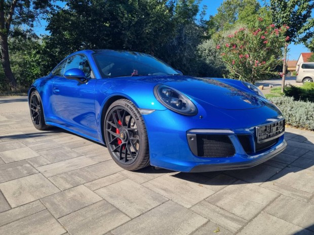 Porsche 911 Carrera GTS Kifogástalan Újszerű ÁL...