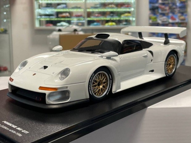 Porsche 911 GT1 Plain Body Version 1996 1:18 Werk83 W18013003