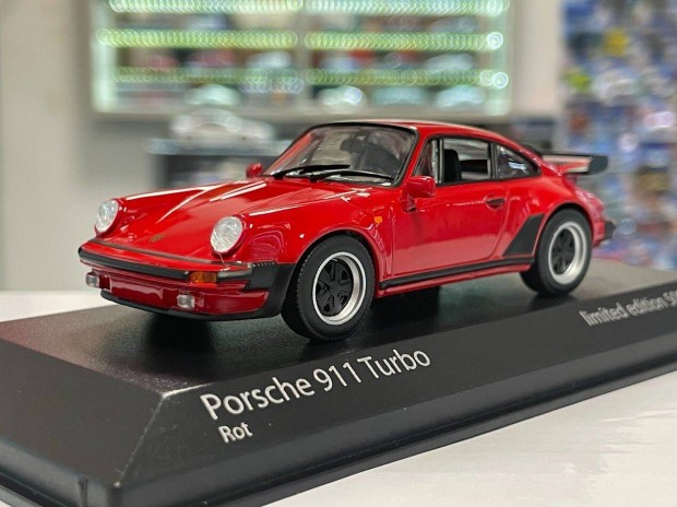 Porsche 911 (930) Turbo 3.0 1977 Rot 1:43 1/43 Minichamps