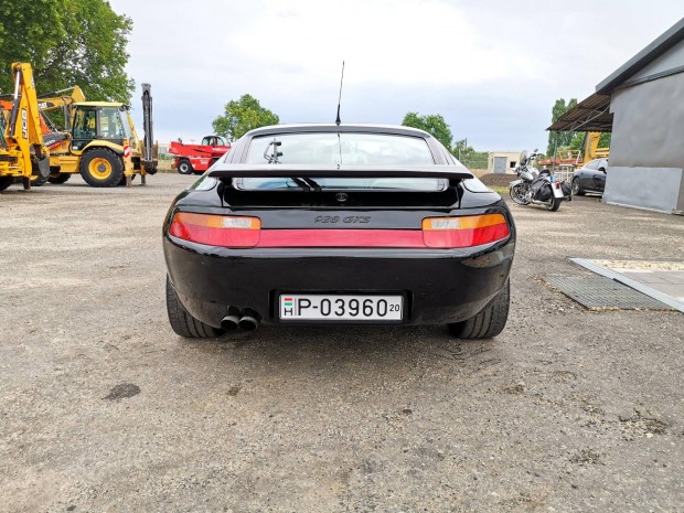 Porsche 928 GTS 5.4.V8 38.000 euro