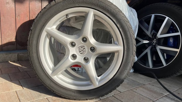 Porsche 997 kerekek 18" ,4 db szett Nokian téli gumik