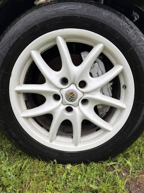 Porsche Cayenne 18-as alufelni ajándék téli gumival