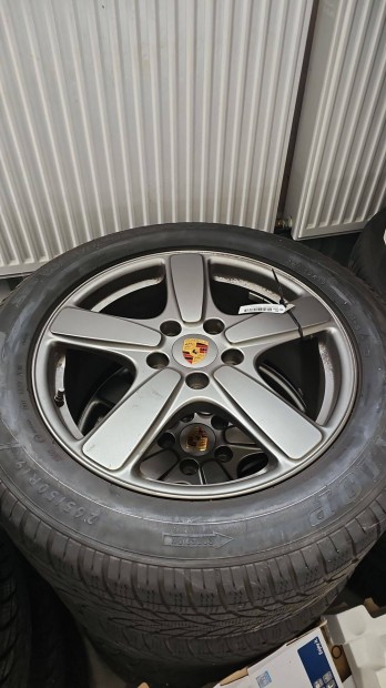 Porsche Cayenne 19" felni tli gumikkal