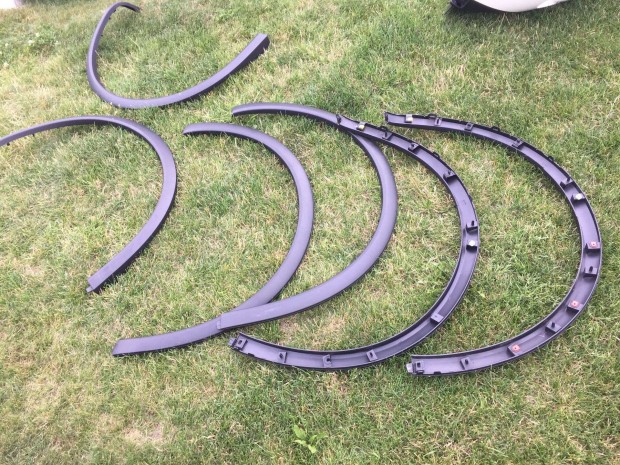 Porsche Cayenne 2010-t�l s�rv�d� �vek elad�k